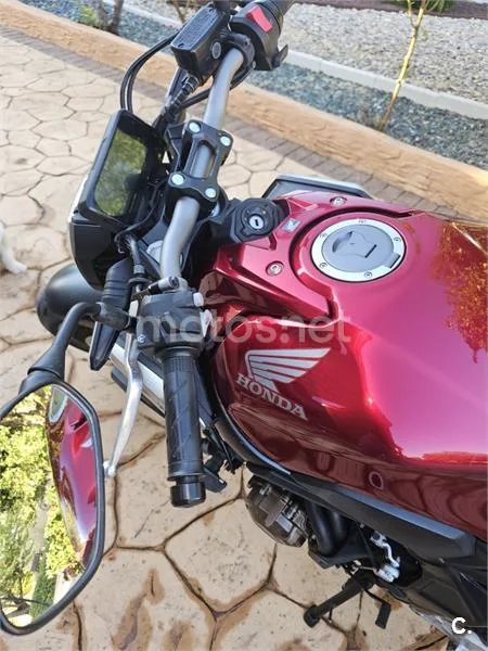 Honda CB650R - Vista 3