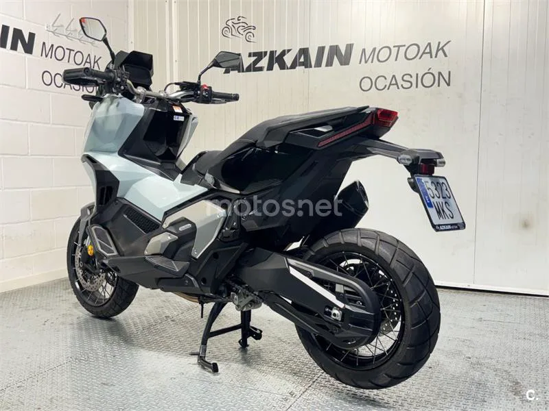 Honda X-ADV - Vista 4