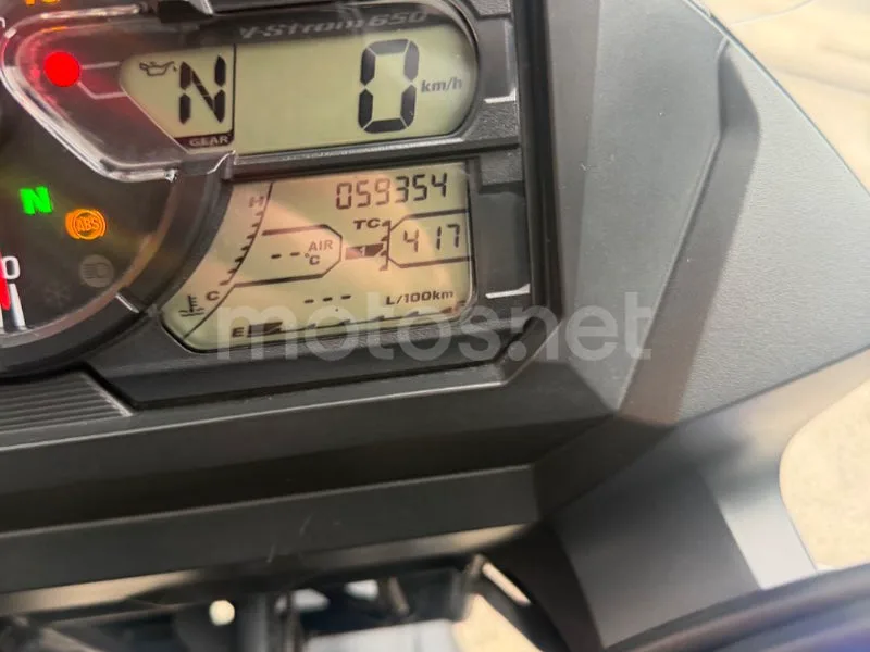Suzuki V-Strom 650XT - Vista 9