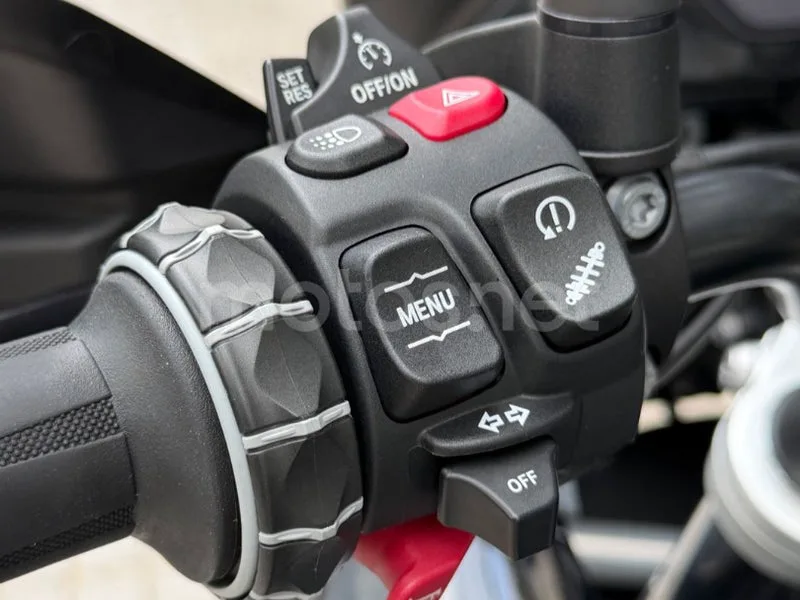 BMW F 750 GS - Vista 10