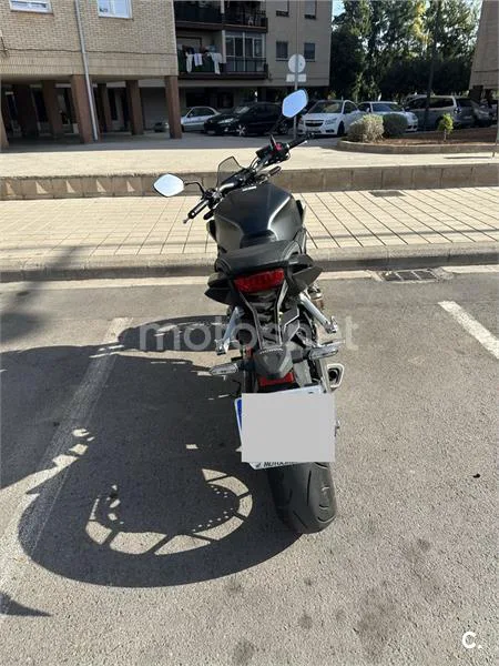 Honda CB650R - Vista 3