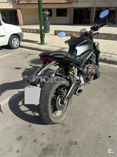 Honda CB650R - Vista 7
