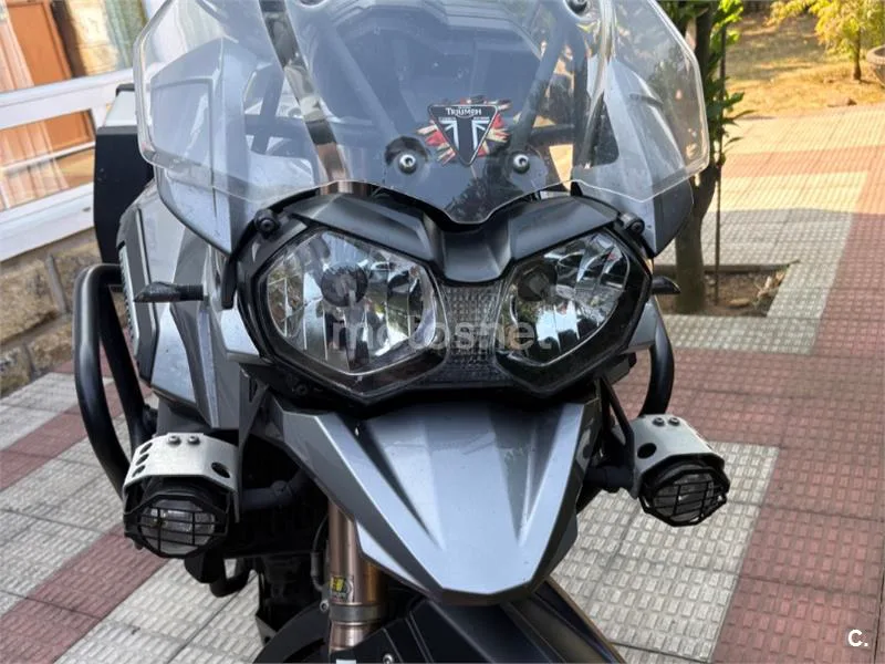 Triumph Tiger Explorer XC - Vista 10