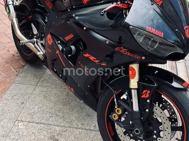 Yamaha YZF-R6 3500 € 2008 Alicante - 1