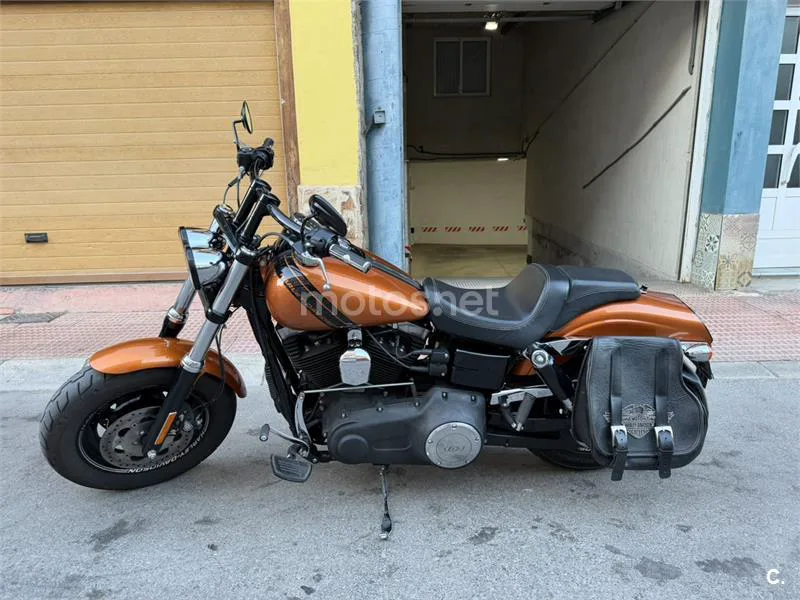 Harley-Davidson Dyna Fat Bob - Vista 3