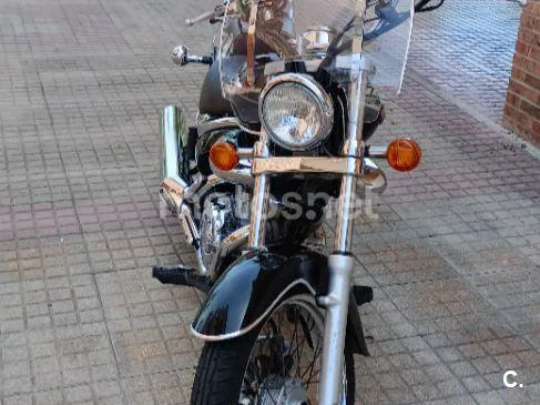 Suzuki Intruder LC 250 - Vista 3