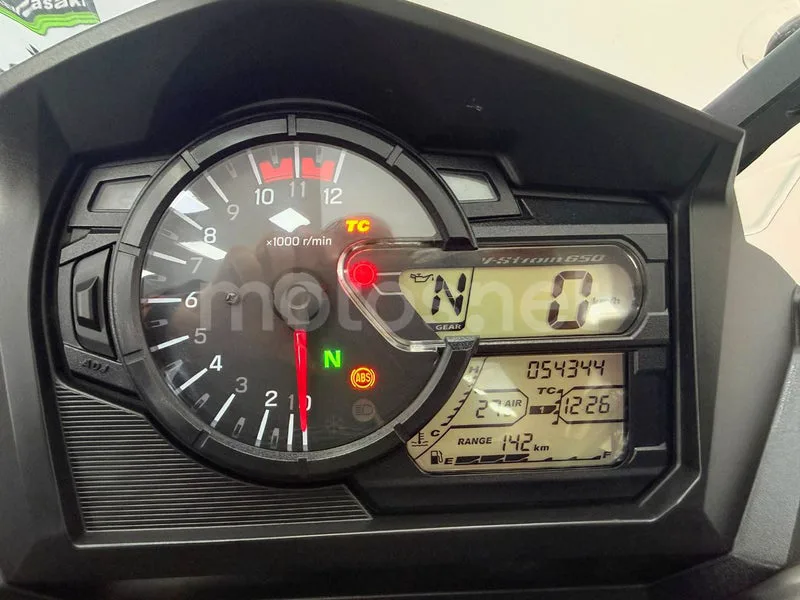 Suzuki V-Strom 650XT - Vista 15