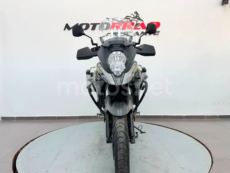 Suzuki V-Strom 650XT - Vista 7