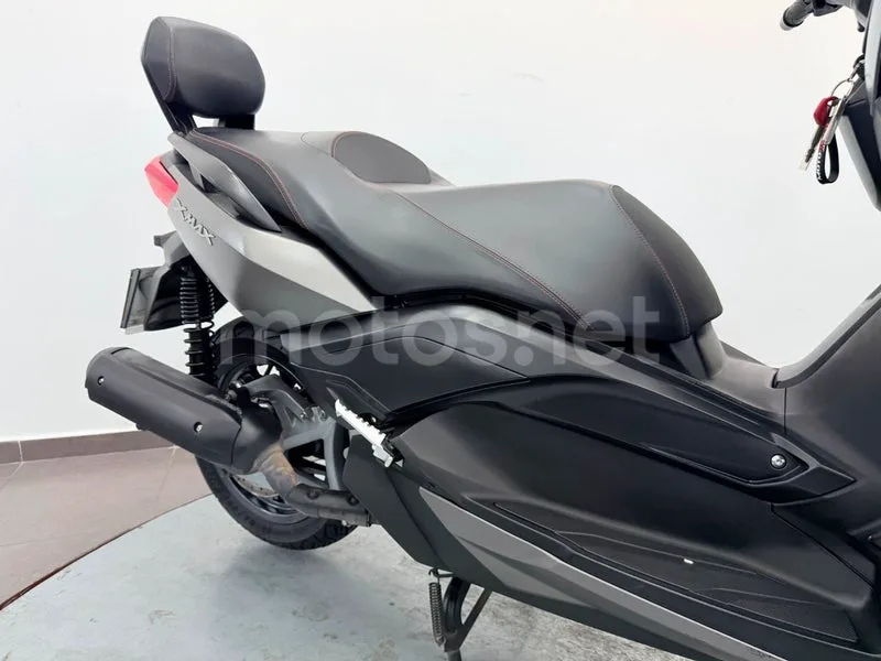 Yamaha XMAX 125 - Vista 11