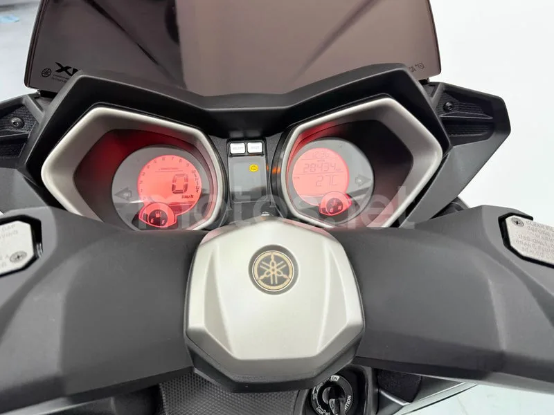 Yamaha XMAX 125 - Vista 16