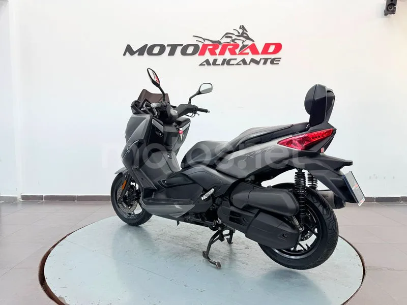 Yamaha XMAX 125 - Vista 5