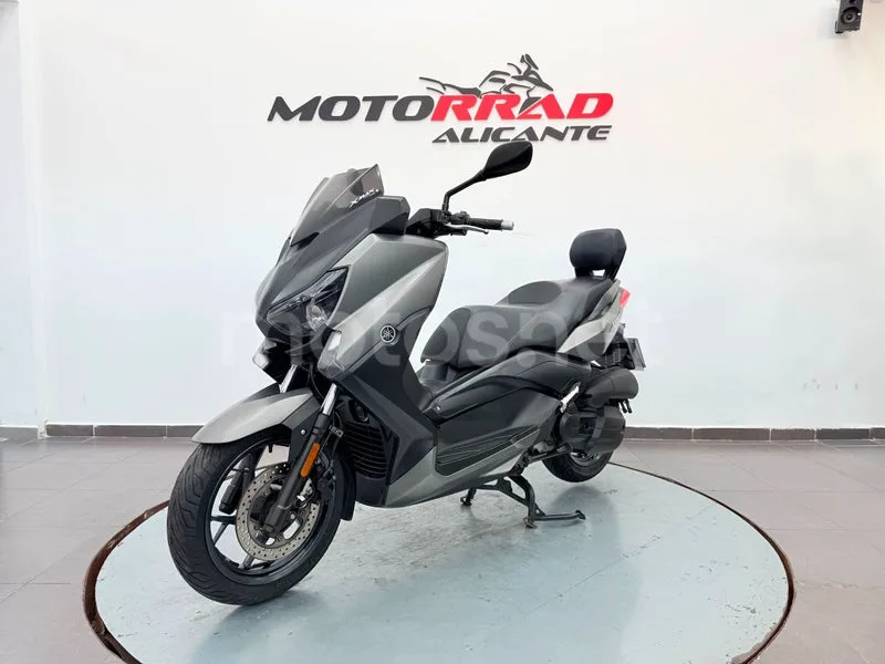 Yamaha XMAX 125 - Vista 6