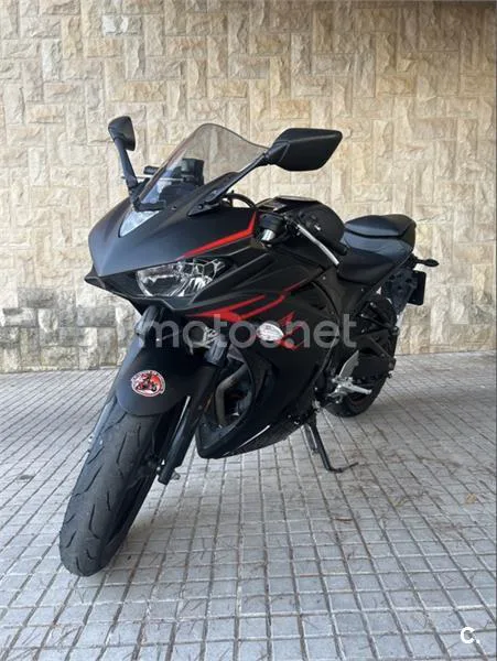 Yamaha YZF-R3 - Vista 4