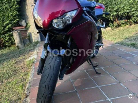 Honda CBR1000RR Fireblade - Vista 4
