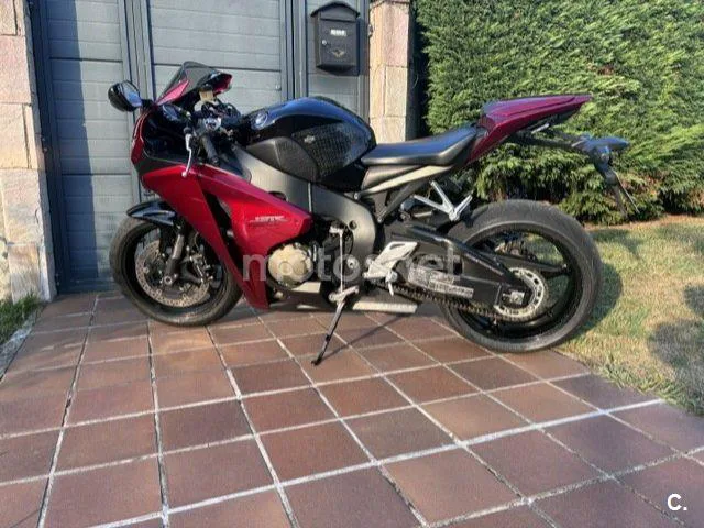Honda CBR1000RR Fireblade - Vista 6