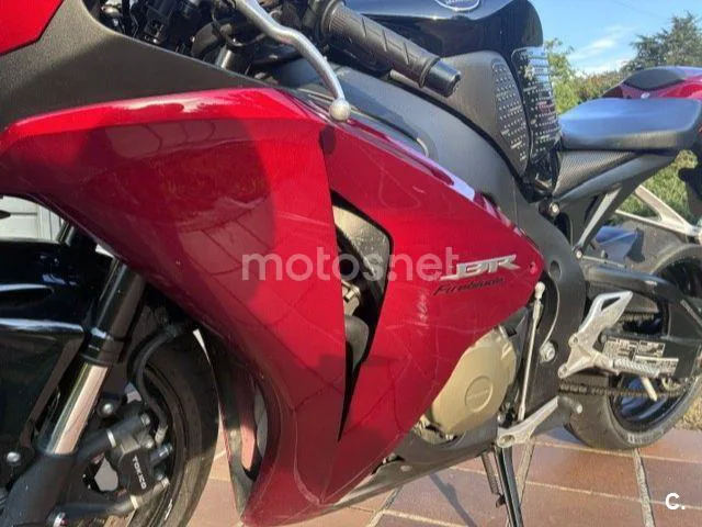 Honda CBR1000RR Fireblade - Vista 8