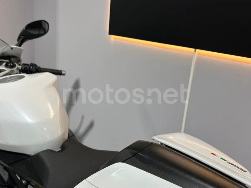 Ducati 959 Panigale - Vista 10