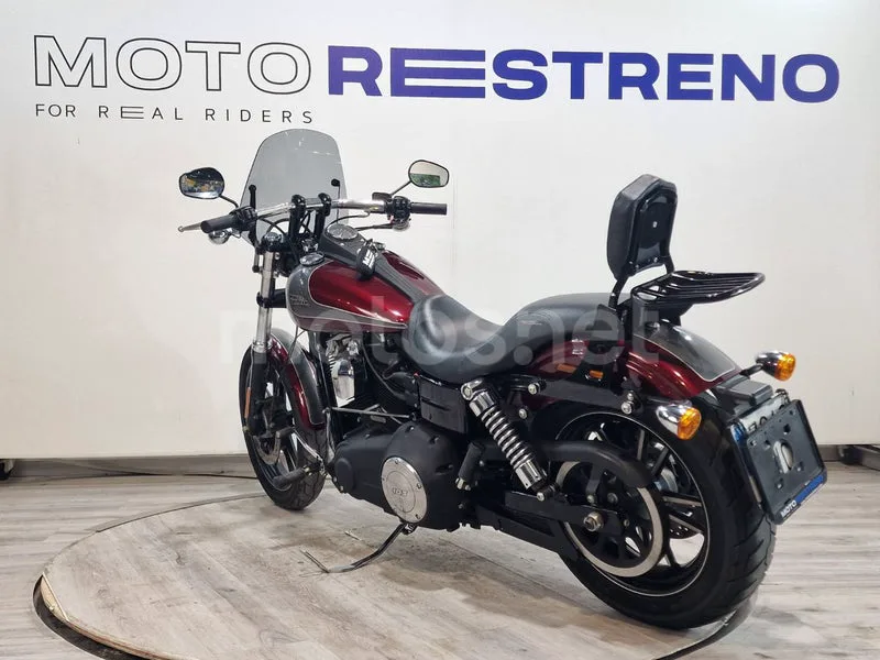 Harley-Davidson Dyna Street Bob - Vista 3