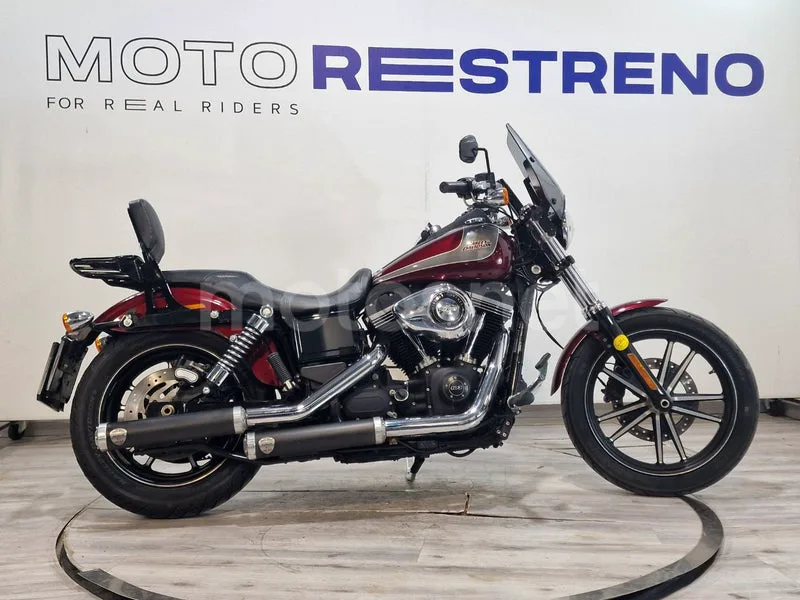 Harley-Davidson Dyna Street Bob - Vista 6