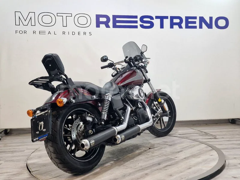 Harley-Davidson Dyna Street Bob - Vista 7