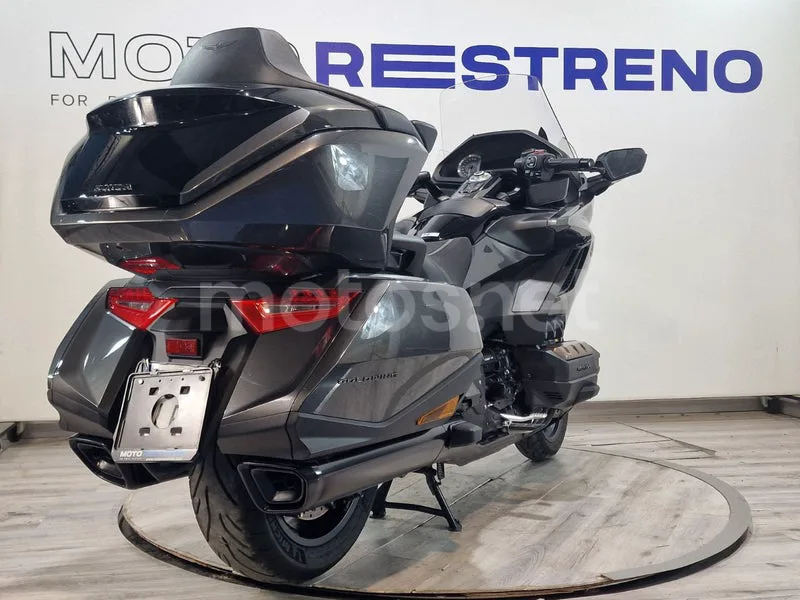 Honda GL1800 Gold Wing - Vista 7