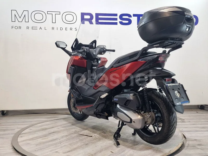 Honda Forza 125 - Vista 3