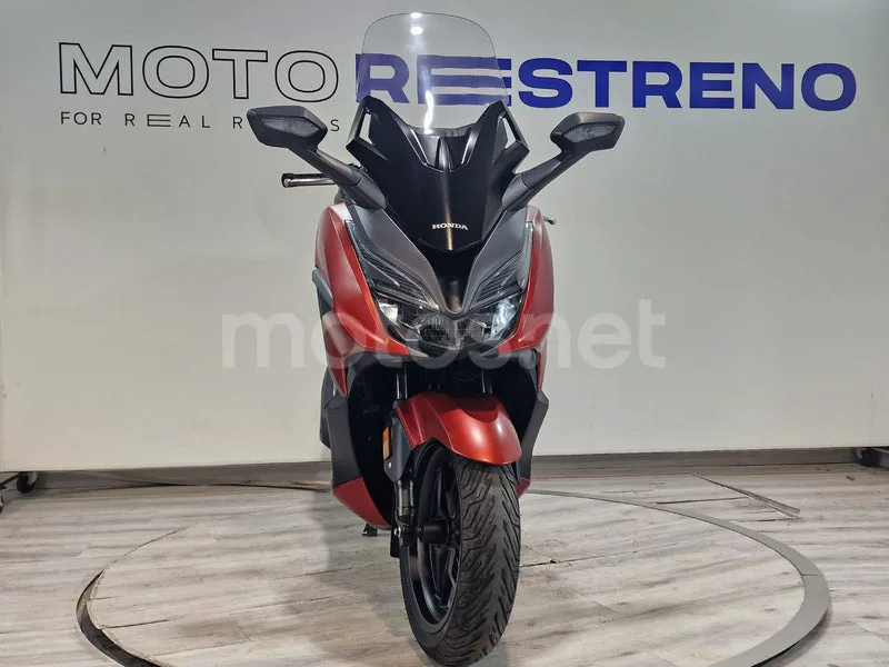 Honda Forza 125 - Vista 4