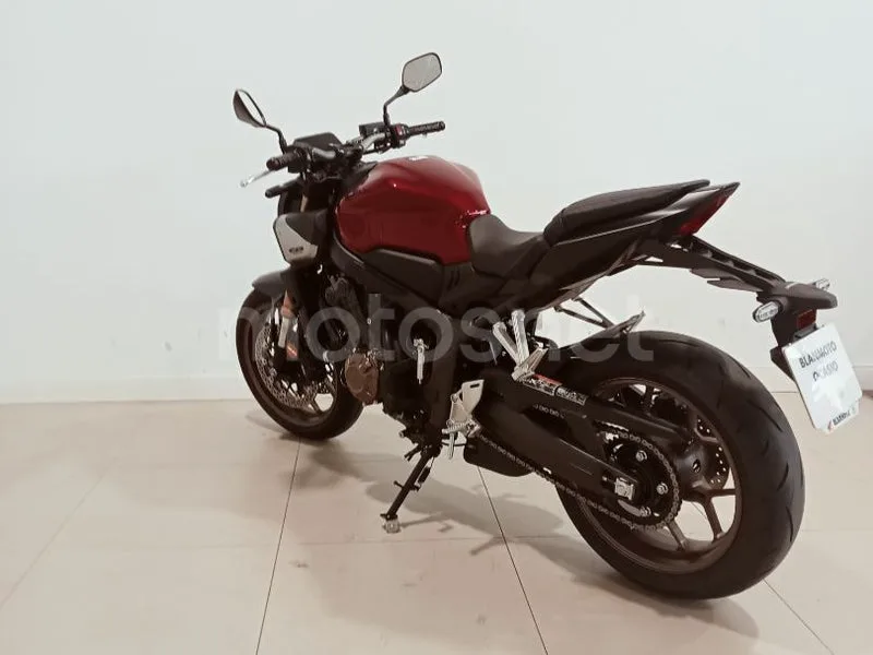 Honda CB650R - Vista 6