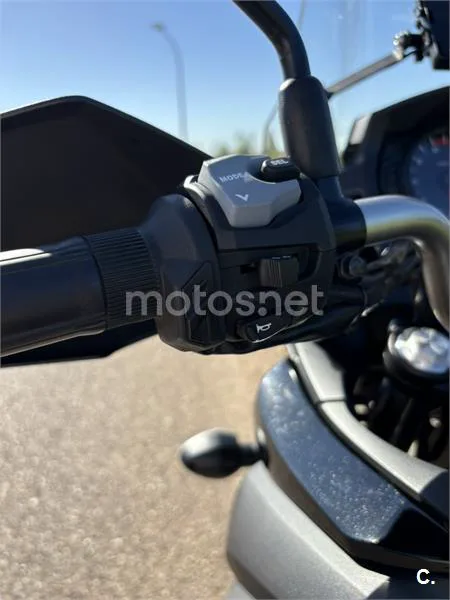 Suzuki V-Strom 650XT - Vista 11