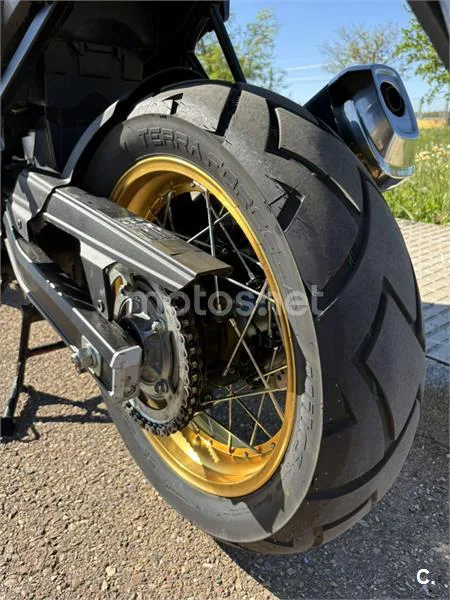Suzuki V-Strom 650XT - Vista 9