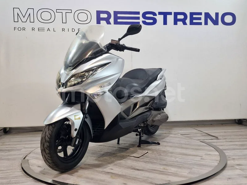 Kawasaki J300 2995 € 2014 Alicante - 1