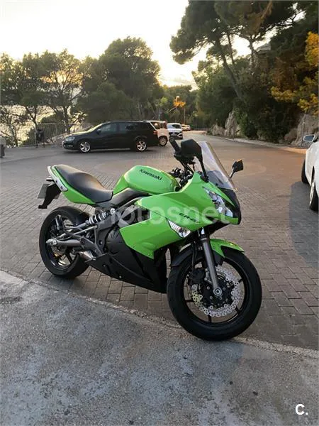 Kawasaki ER-6f - Vista 3