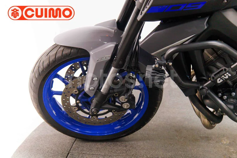 Yamaha MT-09 - Vista 24