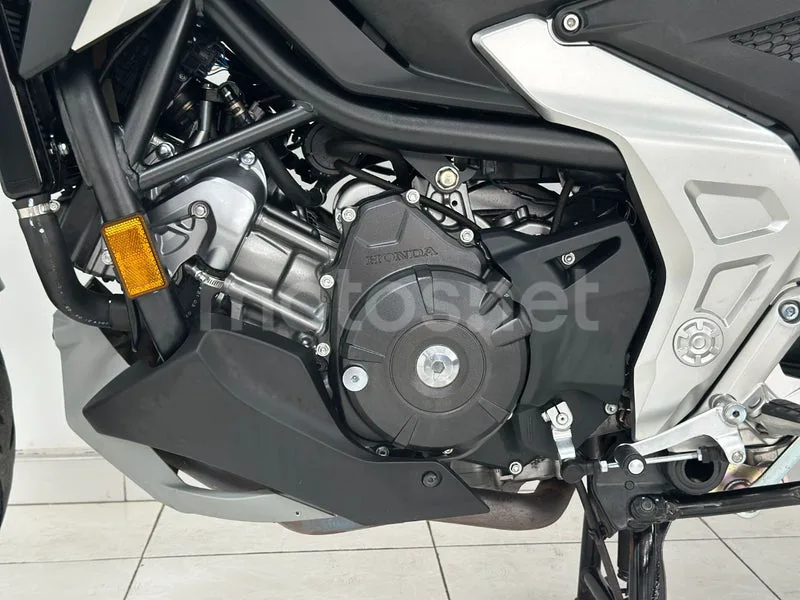 Honda NC750X - Vista 18