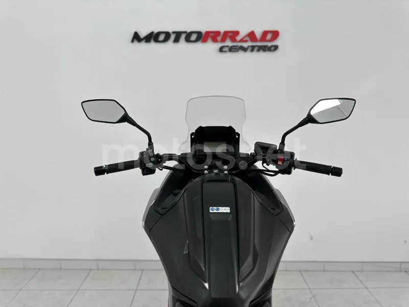 Honda NC750X - Vista 7