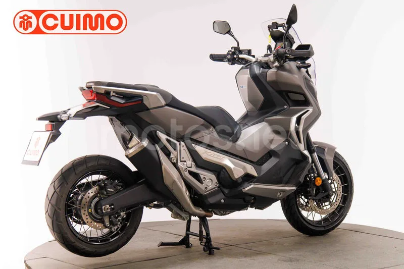 Honda X-ADV - Vista 4
