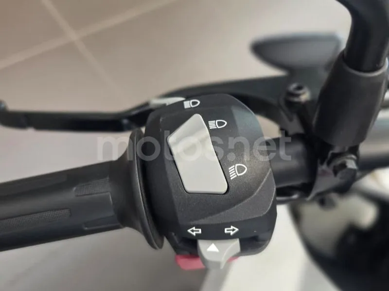 BMW G 310 R - Vista 6
