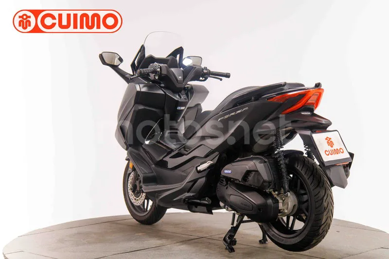 Honda Forza 125 - Vista 6