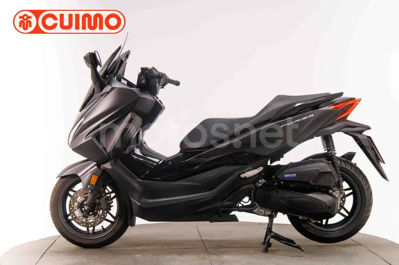 Honda Forza 125 - Vista 8