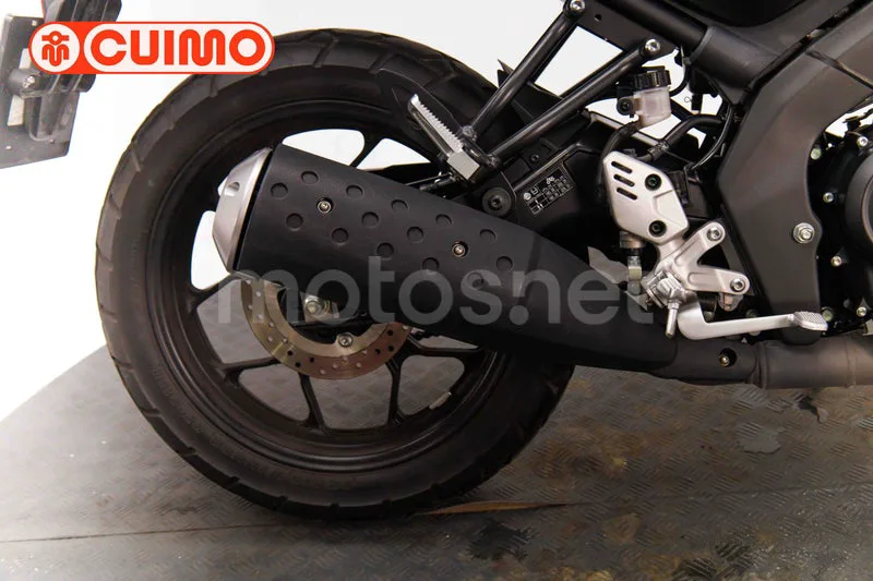 Yamaha XSR125 - Vista 27