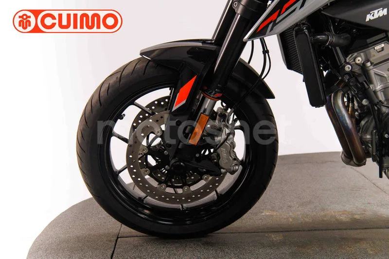 KTM 790 Adventure - Vista 21