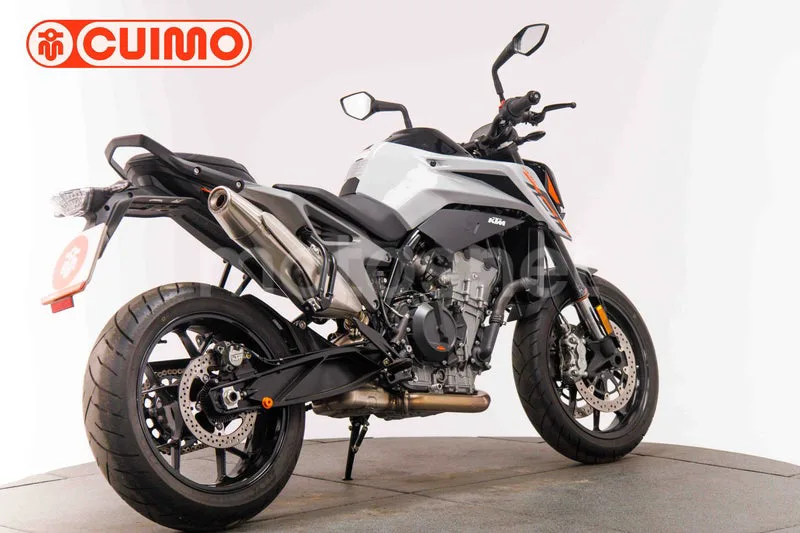 KTM 790 Adventure - Vista 4