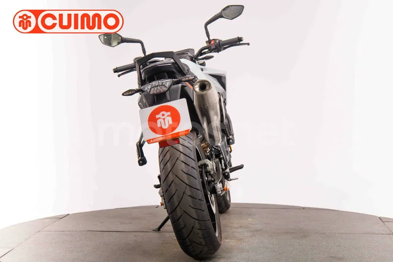 KTM 790 Adventure - Vista 5