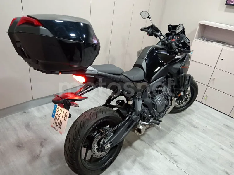 Yamaha Tracer 7 - Vista 7