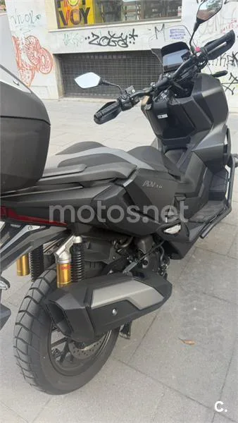 Honda ADV350 - Vista 3