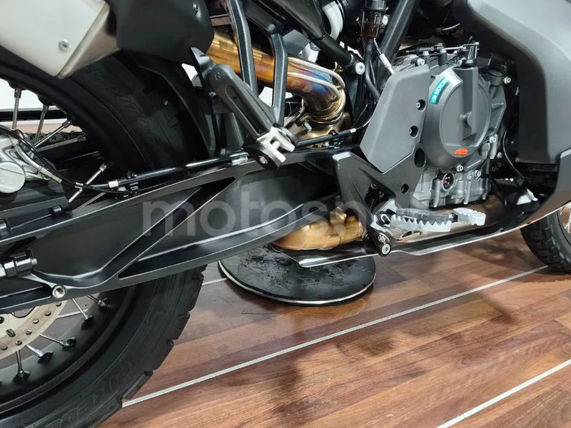 KTM 790 Adventure - Vista 14