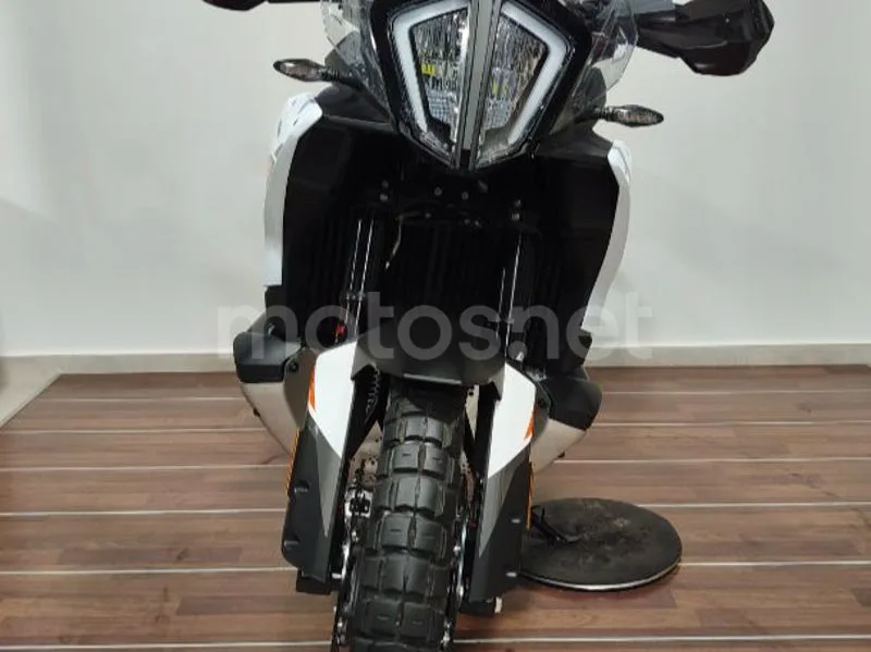KTM 790 Adventure - Vista 25