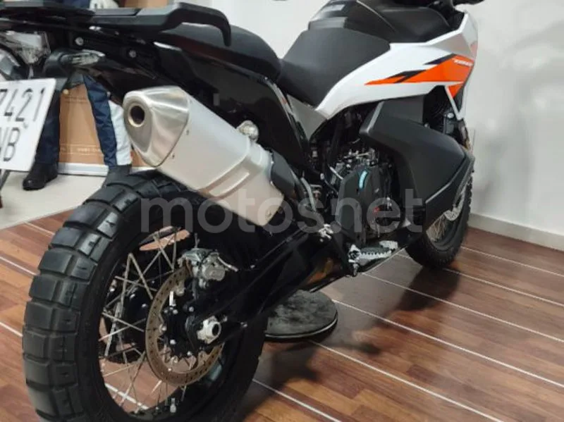 KTM 790 Adventure - Vista 35