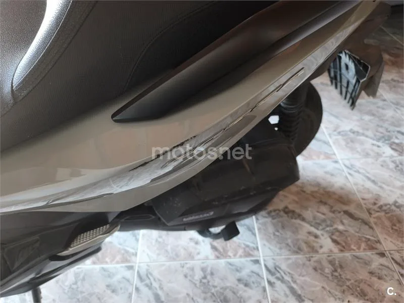 Honda Forza 125 - Vista 5