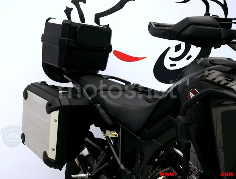 Honda CRF1000L Africa Twin - Vista 11